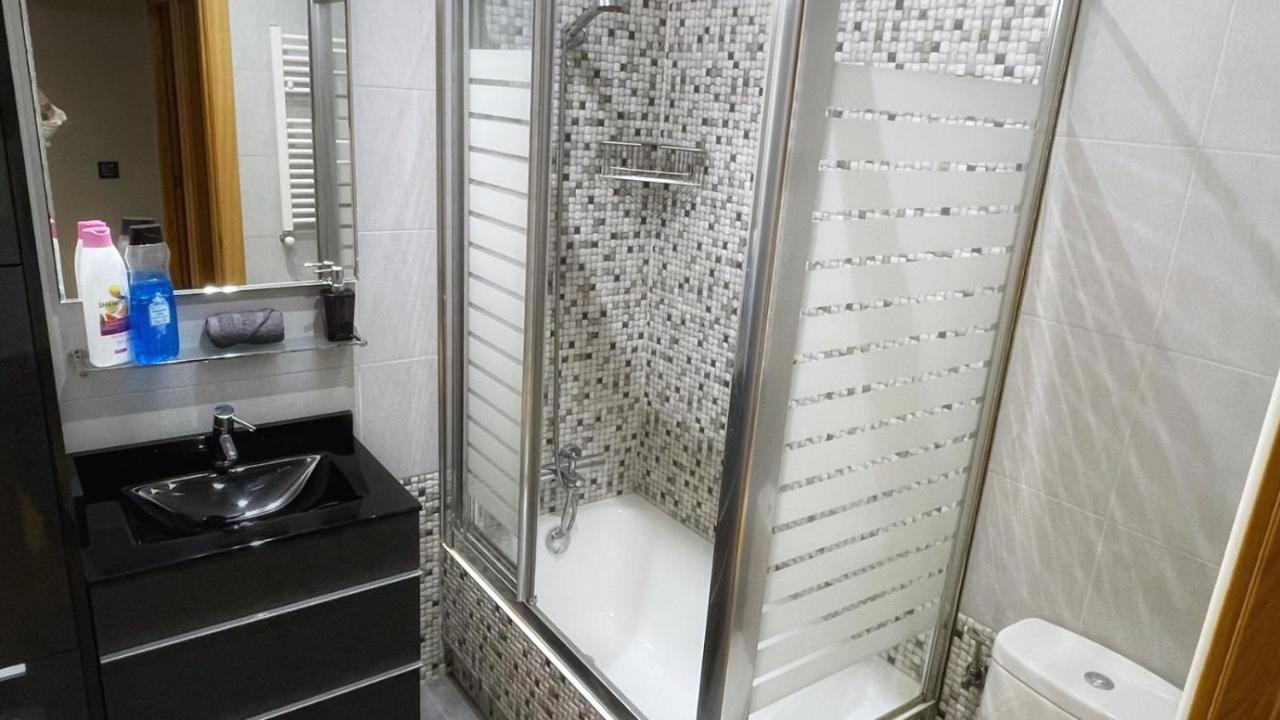 Urban Apartment En Basauri Con Wifi Exterior photo